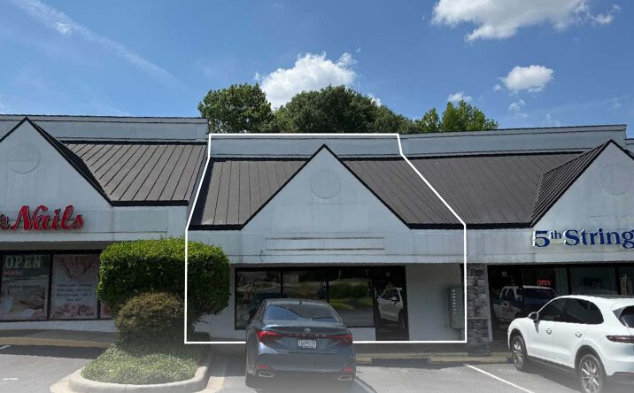 Pictures of Retail property located at 3795 E North Street, Greenville, SC 29615 for lease - image #1