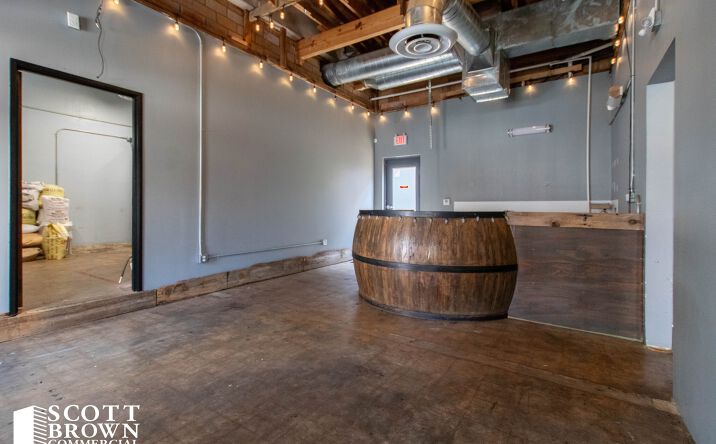 Pictures of Retail property located at 205 North Cedar Street, Denton, TX 76201 for lease - image #1