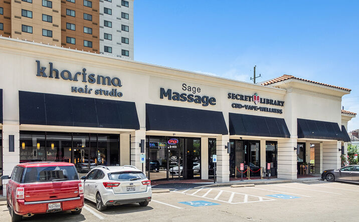 Pictures of Retail, Restaurant property located at 2800 Sage Road, Houston, TX 77056 for lease - image #1