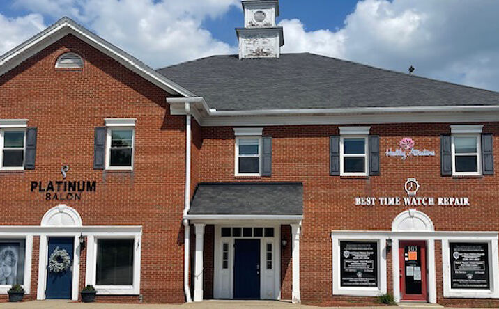 Pictures of Office, Retail property located at 2747 Crawfis Boulevard, Fairlawn, OH 44333 for lease - image #1