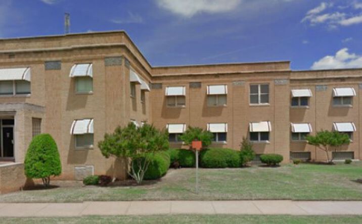 Pictures of Office, Industrial property located at 1015 W BOIS DARC AVE, DUNCAN, OK 73533 for lease - image #1