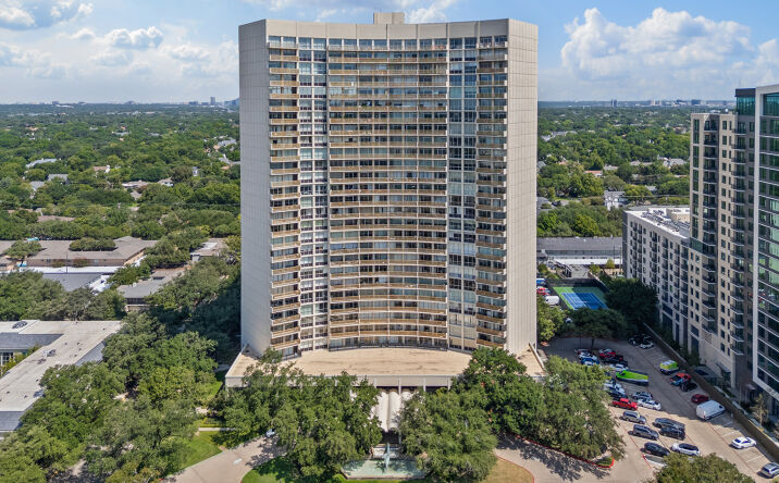Pictures of Retail, Office property located at Preston Tower, Dallas, TX 75225 for lease - image #1