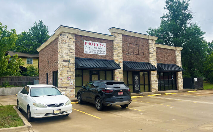 Pictures of Retail property located at 1520 South May Avenue, Oklahoma City, OK 73108 for lease - image #1
