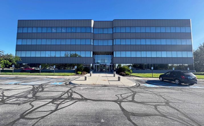 Pictures of Office property located at 5420 W Southern Ave, Indianapolis, IN 46241 for lease - image #1