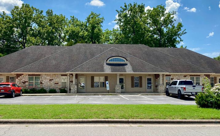 Pictures of Office property located at 2460 East Madrid Street, Springfield, MO 65804 for lease - image #1