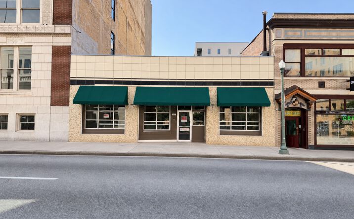 Pictures of Restaurant property located at 105 South 2nd Street, Memphis, TN 38103 for lease - image #1