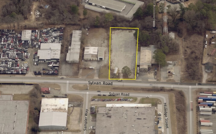 Pictures of Land property located at 2180 Sylvan Rd, East Point, GA 30344 for lease - image #1