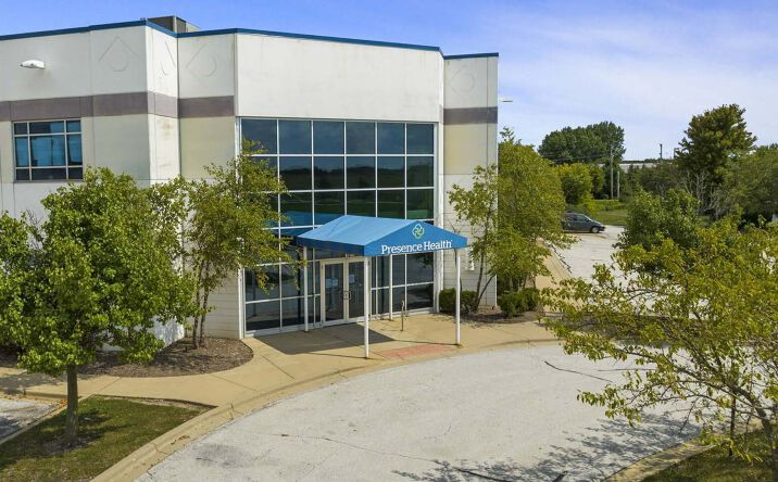 Pictures of Office property located at 1975 Melissa Ln, Aurora, IL 60506 for lease - image #1