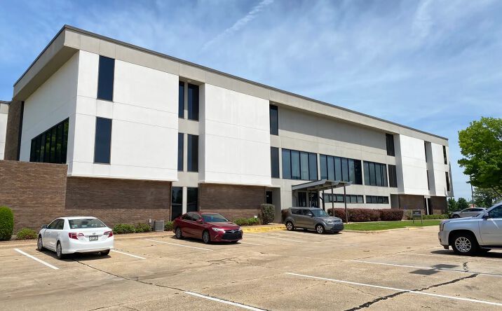 Pictures of Office property located at 3007 Knight St, Shreveport, LA 71105 for lease - image #1