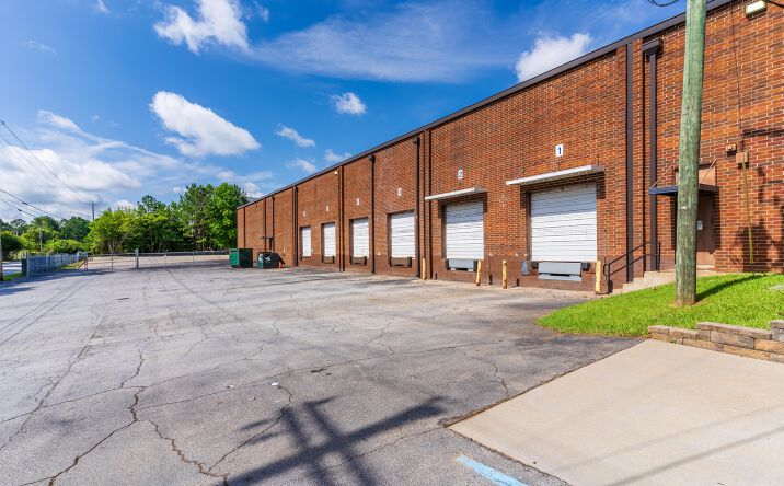 Pictures of Industrial property located at 4555 Best Road, College Park, GA 30337 for lease - image #1