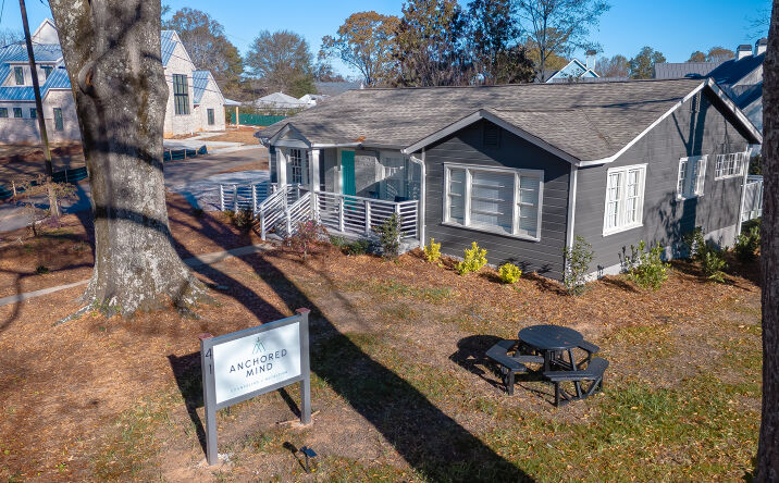 Pictures of Retail, Office property located at 41 Woodstock Road, Roswell, GA 30075 for lease - image #1
