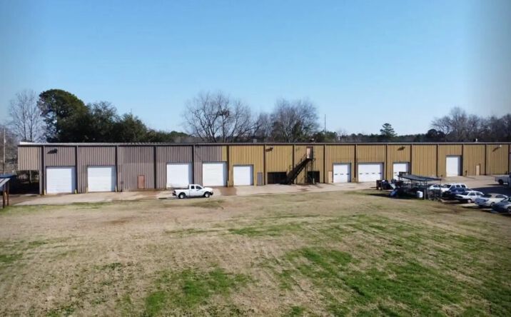Pictures of Industrial property located at 2723 Standard Oil Rd, Shreveport, LA 71108 for lease - image #1