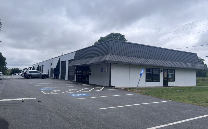 Pictures of Industrial property located at 4975 Clark Howell Hwy, Atlanta, GA 30349 for lease - image #1