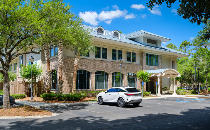 Pictures of Office property located at 2 Westbury Park Way, Bluffton, SC 29910 for lease - image #1