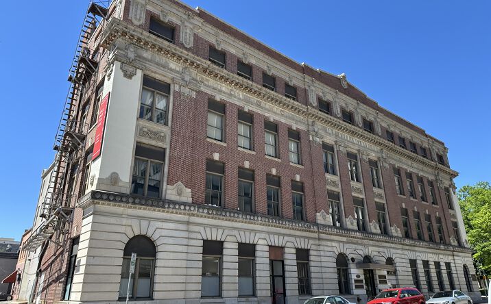 Pictures of Office property located at 30 N 2nd St, Memphis, TN 38103 for lease - image #1
