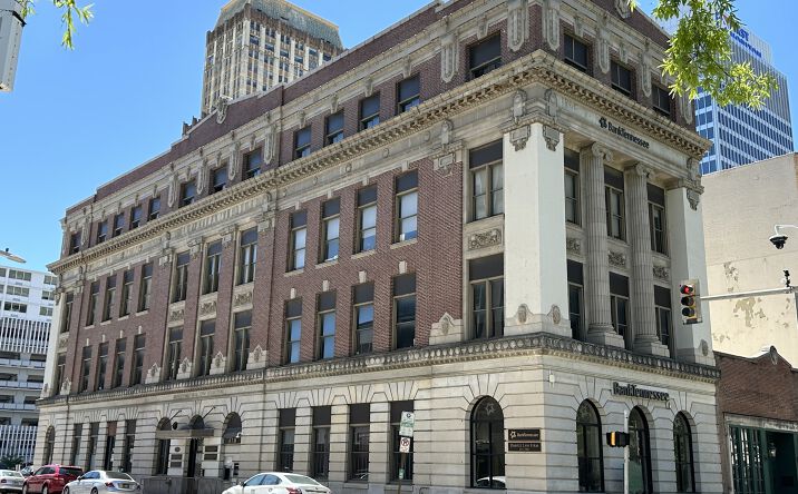 Pictures of Office property located at 30 N 2nd St, Memphis, TN 38103 for lease - image #1