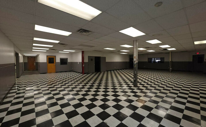 Pictures of Industrial, Office property located at 1635 Coining Dr, Toledo, OH 43612 for lease - image #1