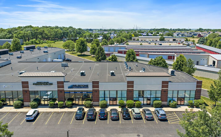 Pictures of Industrial property located at 129 Commercial Drive, Yorkville, IL 60560 for lease - image #1
