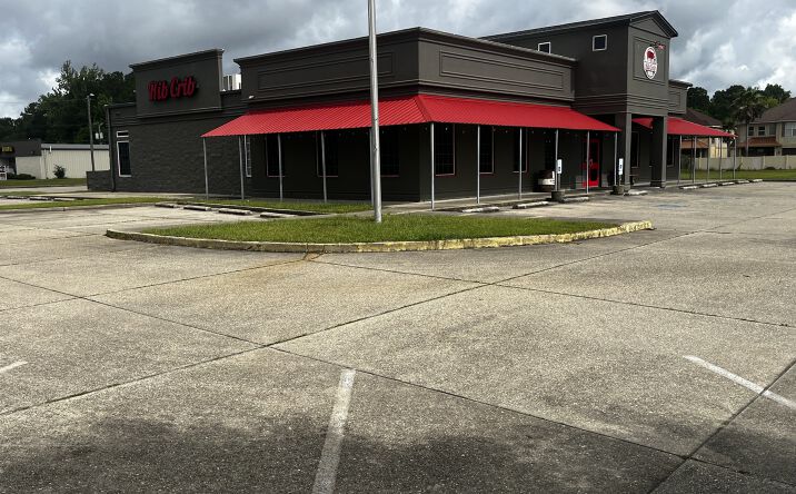 Pictures of Retail property located at 4505 BIENVILLE BLVD, OCEAN SPRINGS, MS 39564 for lease - image #1