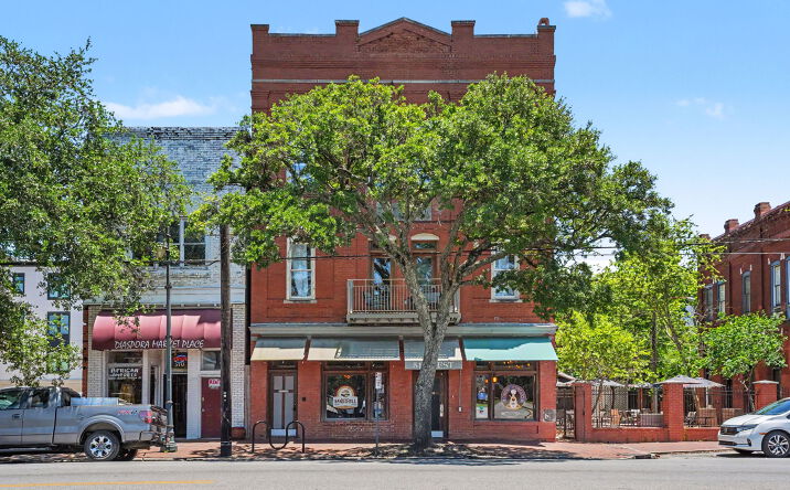 Pictures of Office property located at 512 Martin Luther King Junior Boulevard, Savannah, GA 31401 for lease - image #1
