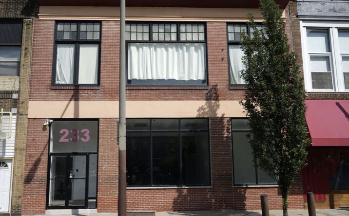 Pictures of Retail, Office property located at 231 N 12TH ST, PHILADELPHIA, PA 19107 for lease - image #1