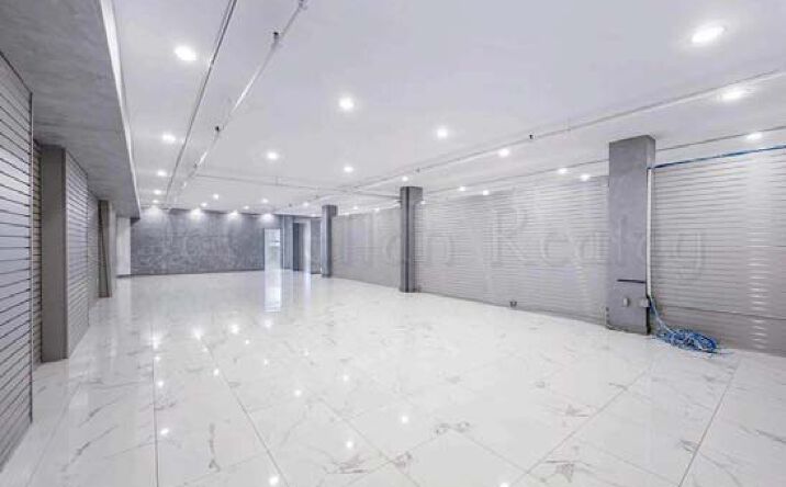 Pictures of Office property located at 5th Avenue, New York City, NY 10018 for lease - image #1