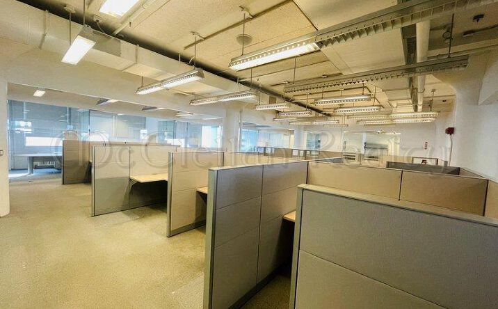 Pictures of Office property located at West 45th Street, New York City, NY 10036-4065 for lease - image #1