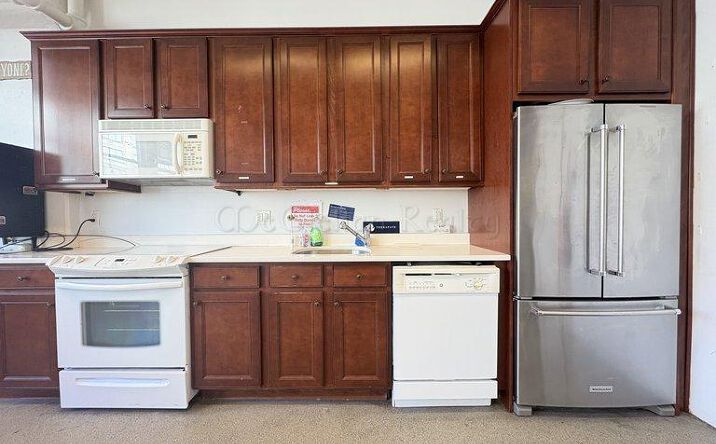Pictures of Office property located at West 45th Street, New York, NY 10036 for lease - image #1