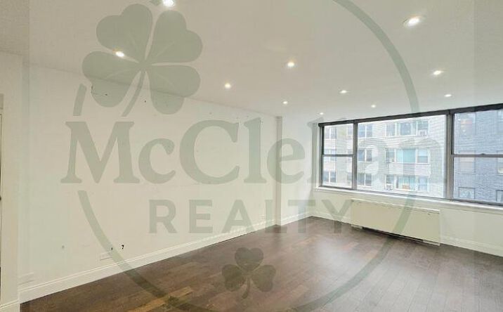 Pictures of Office property located at East 55th Street #5Ds, New York City, NY 10022 for lease - image #1