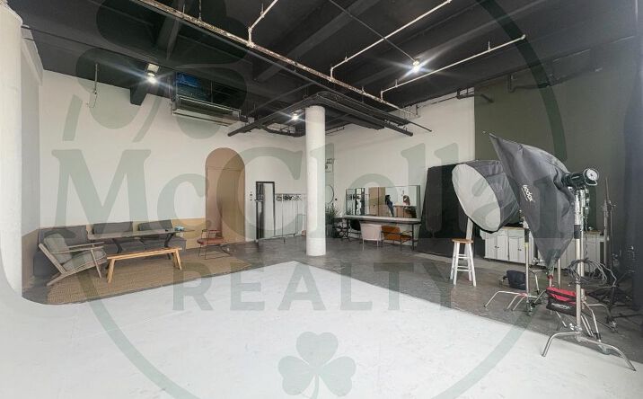 Pictures of Industrial property located at Johnson Ave, New York, NY 11201 for lease - image #1