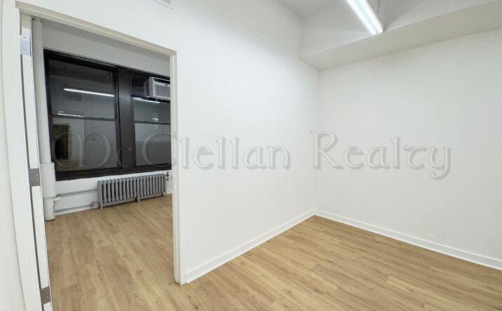 Pictures of Office property located at West 35th, New York, NY 10001 for lease - image #1