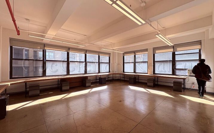 Pictures of Retail, Office property located at West 38th Street, New York, NY 10018 for lease - image #1