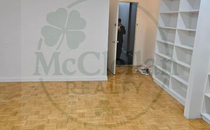 Pictures of Office property located at West 38th Street, New York, NY 10018 for lease - image #1