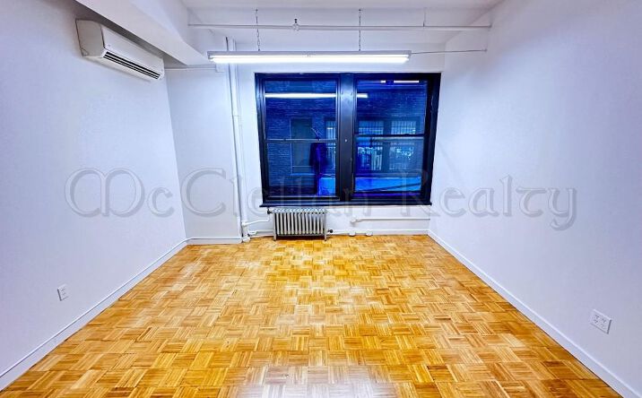 Pictures of Office property located at West 35th Street, New York, NY 10001 for lease - image #1