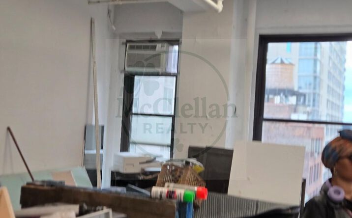 Pictures of Office property located at 8th Avenue, New York, NY 10018 for lease - image #1