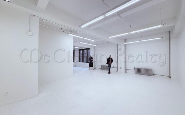 Pictures of Office property located at West 38th St, New York, NY 10018 for lease - image #1
