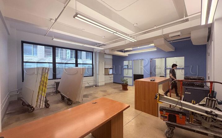 Pictures of Office property located at West 38th Street, New York City, NY 10018 for lease - image #1