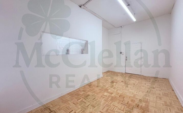 Pictures of Retail property located at West 39Th Street, New York, NY 10018 for lease - image #1