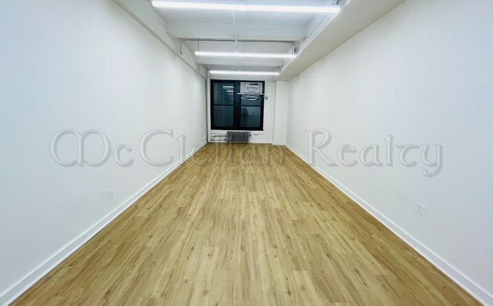 Pictures of Office property located at West 35th, New York, NY 10001 for lease - image #1