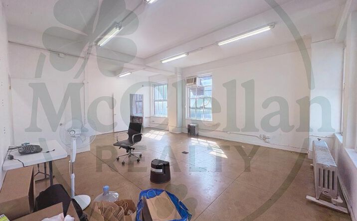Pictures of Office property located at West 40th Street, New York City, NY 10018 for lease - image #1