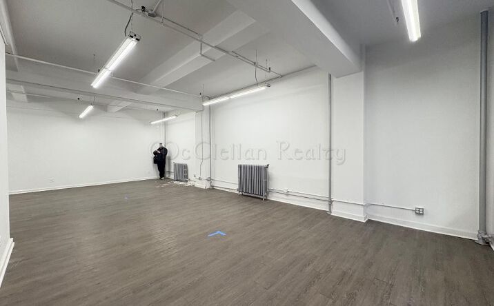 Pictures of Office property located at West 38th St, New York, NY 10018 for lease - image #1