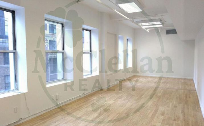 Pictures of Office property located at Fifth Avenue, New York, NY 10001 for lease - image #1