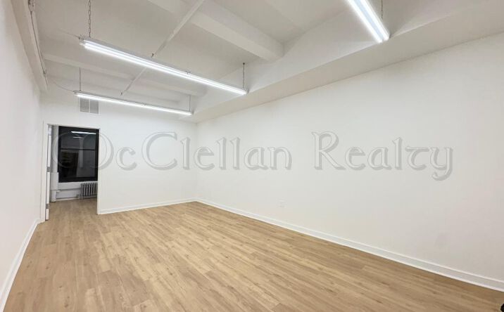 Pictures of Office property located at West 35th Street, New York, NY 10018 for lease - image #1
