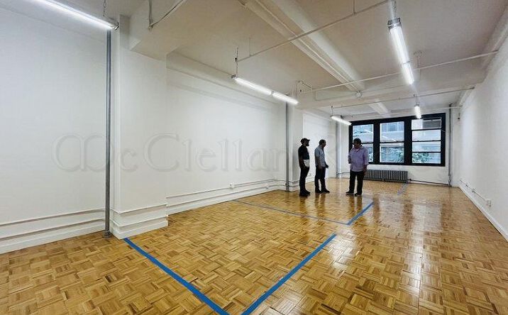 Pictures of Office property located at W 38th St, New York, NY 10018 for lease - image #1