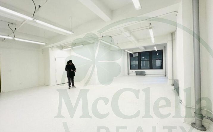 Pictures of Office property located at West 38th St, New York City, NY 10018 for lease - image #1