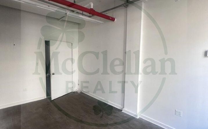 Pictures of Office property located at West 38th Street, New York, NY 10018 for lease - image #1