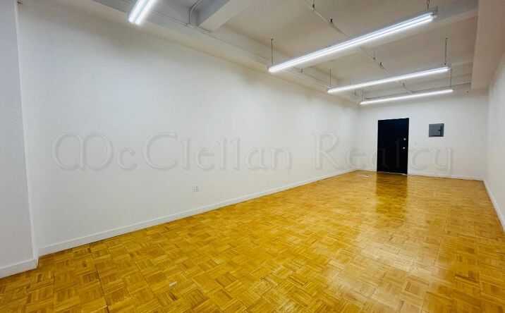 Pictures of Office property located at West 35th, New York, NY 10001 for lease - image #1