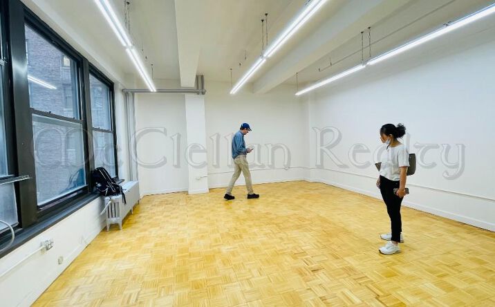 Pictures of Office property located at West 35th Street, New York, NY 10001 for lease - image #1