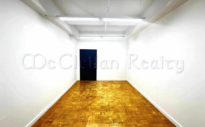 Pictures of Office property located at West 38th St, New York, NY 10018 for lease - image #1