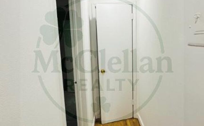 Pictures of Office property located at Broadway, New York, NY 10001 for lease - image #1